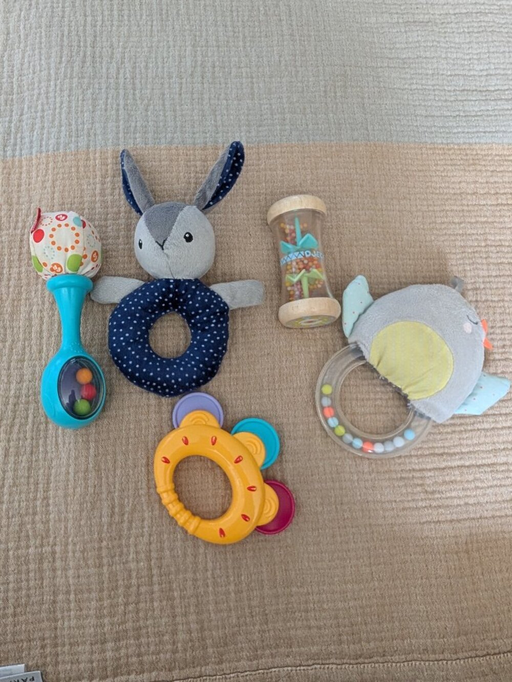Bundle of 5 rattles / shaker toys